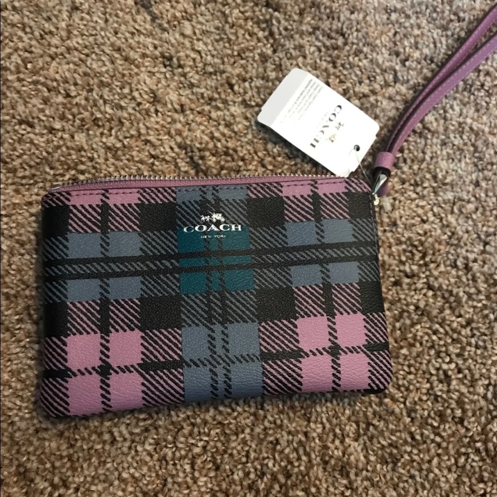 Coach Wristlet NWT✨✨
